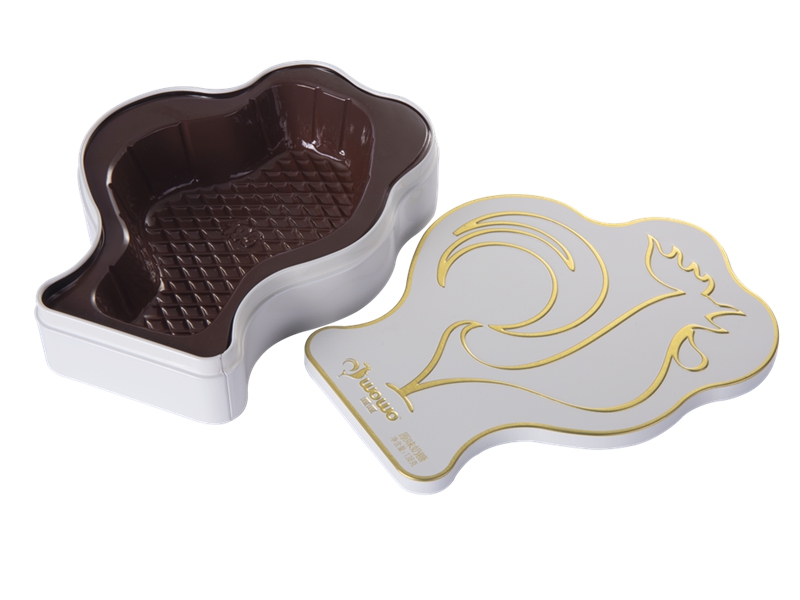 Rooster shaped tin box